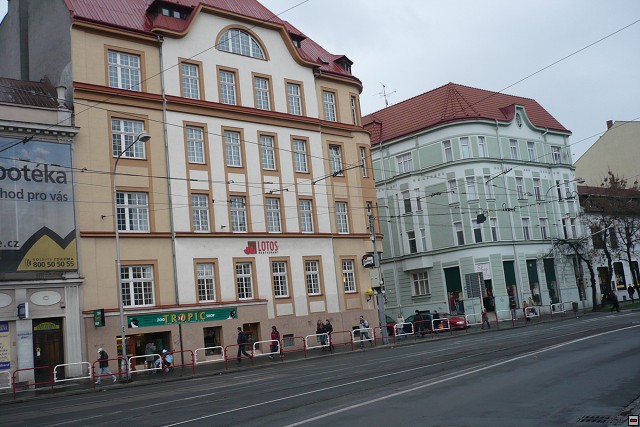 img00009.jpg